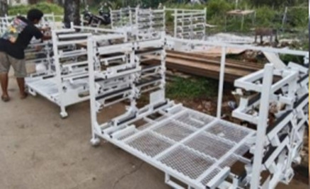 Fabrikasi Meja Kerja Assembly & Rak Susun Material Ergonomis
